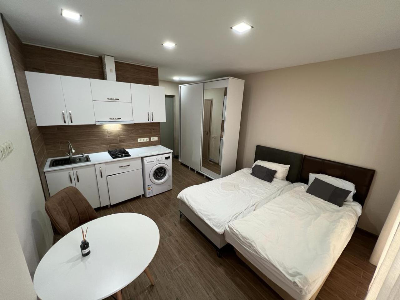 Hotel Paris Batumi Ngoại thất bức ảnh